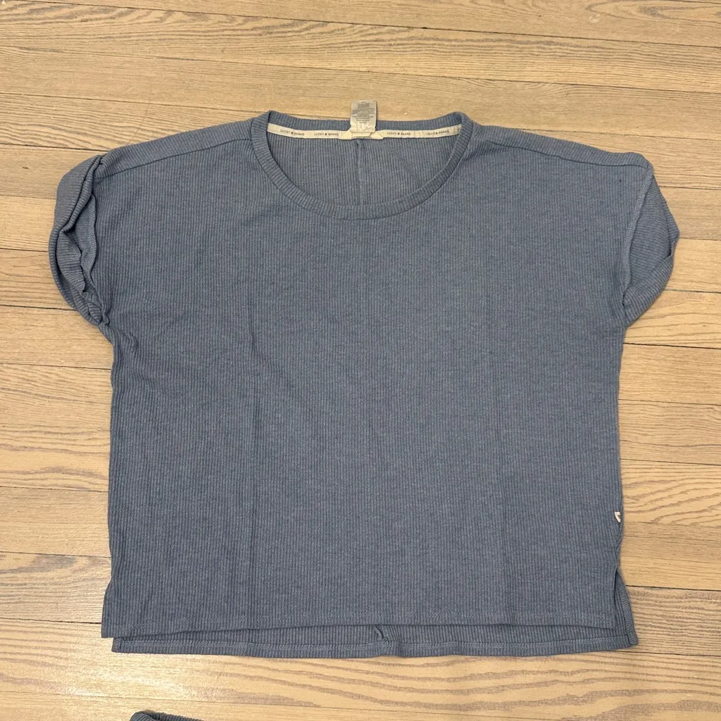 LUCKY BRAND Women’s Slate Blue Ribbed Tee & Shorts Matching Loungewear Set - Image 2