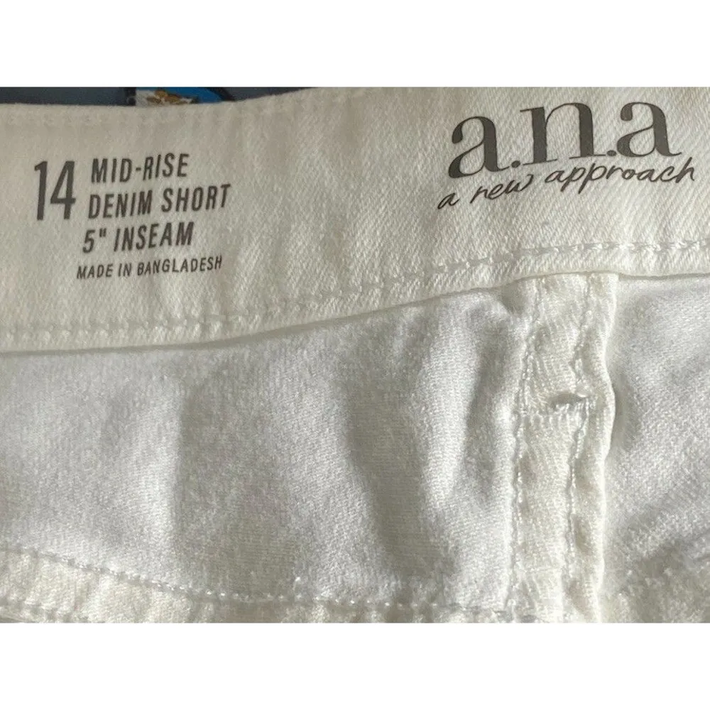 A.N.A -A New Approach Mid Rise Midi Denim Short Women 14 White 5 Inch Inseam NEW - Image 7