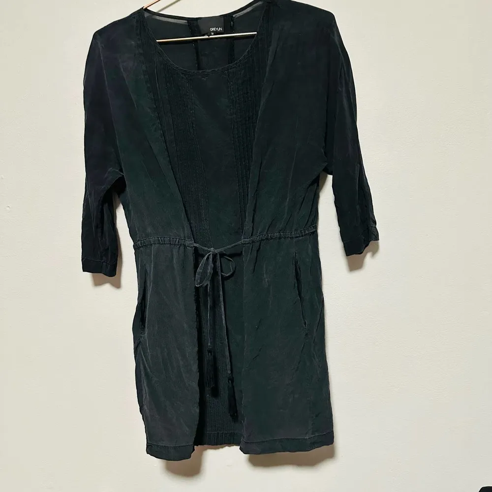 Greylin Dark Blue Cinch Waist Pockets Ribbed Crewneck Midi Dress Size Medium - Image 4