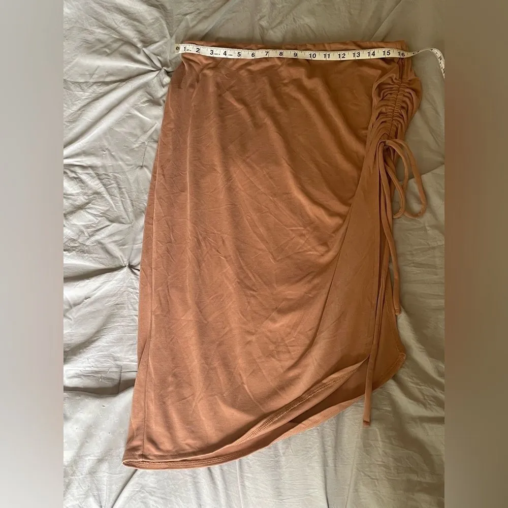 NWOT Open Edit camel colored ruched skirt with side slit. Women’s size L - Image 4