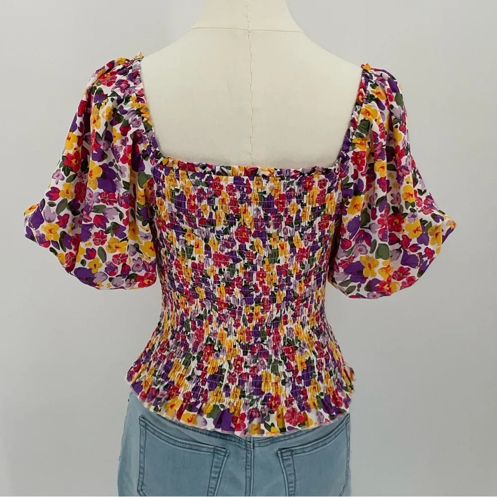 Women’s Smocked V - Image 3