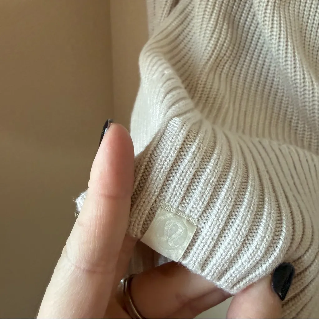 Lululemon Cashlu Sweater Wrap Cardigan Size Small - Image 4