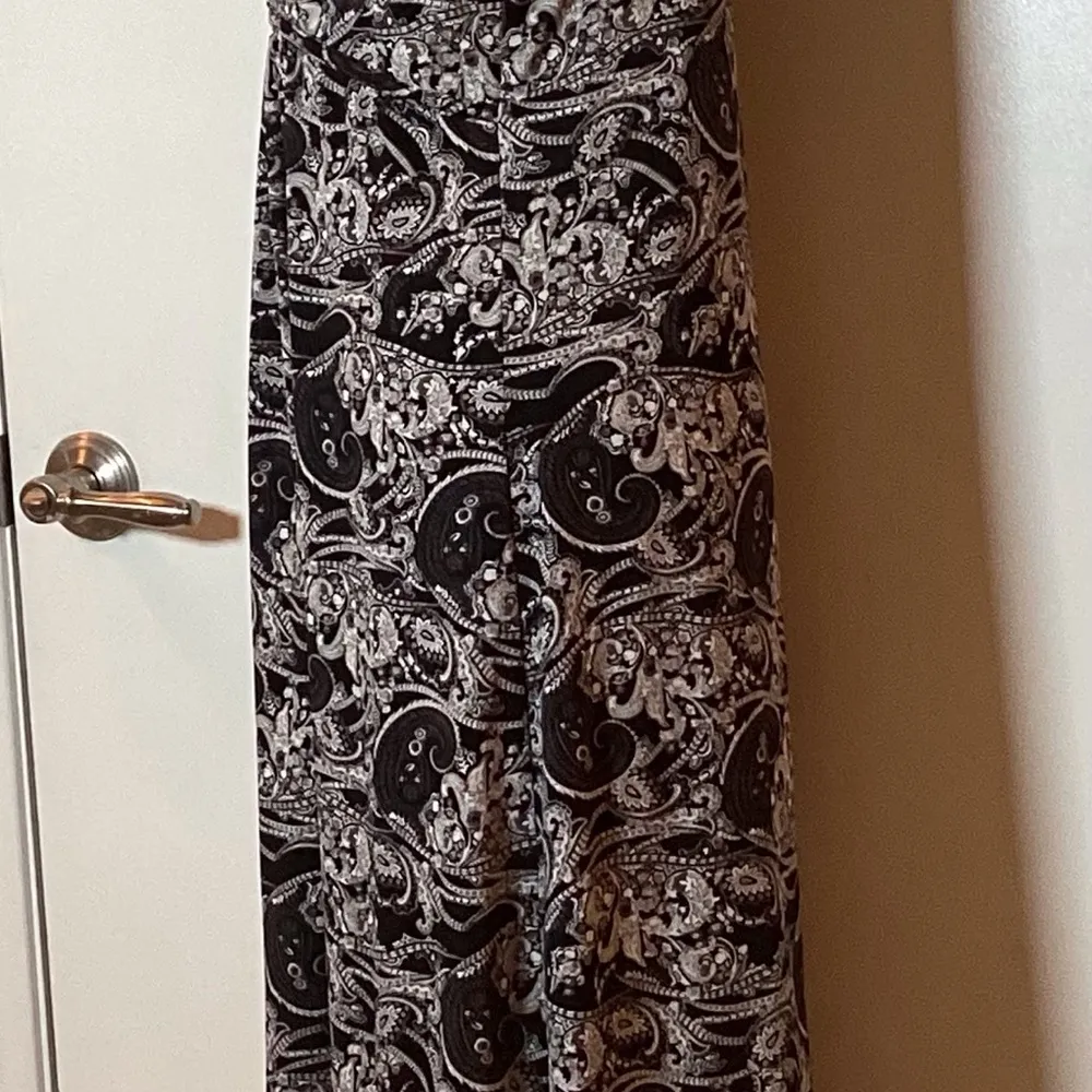 METAPHOR SLEEVELESS Hi-LO BLACK & WHITE PAISLEY STRETCHY SUMMER DRESS Sz Med - Image 6