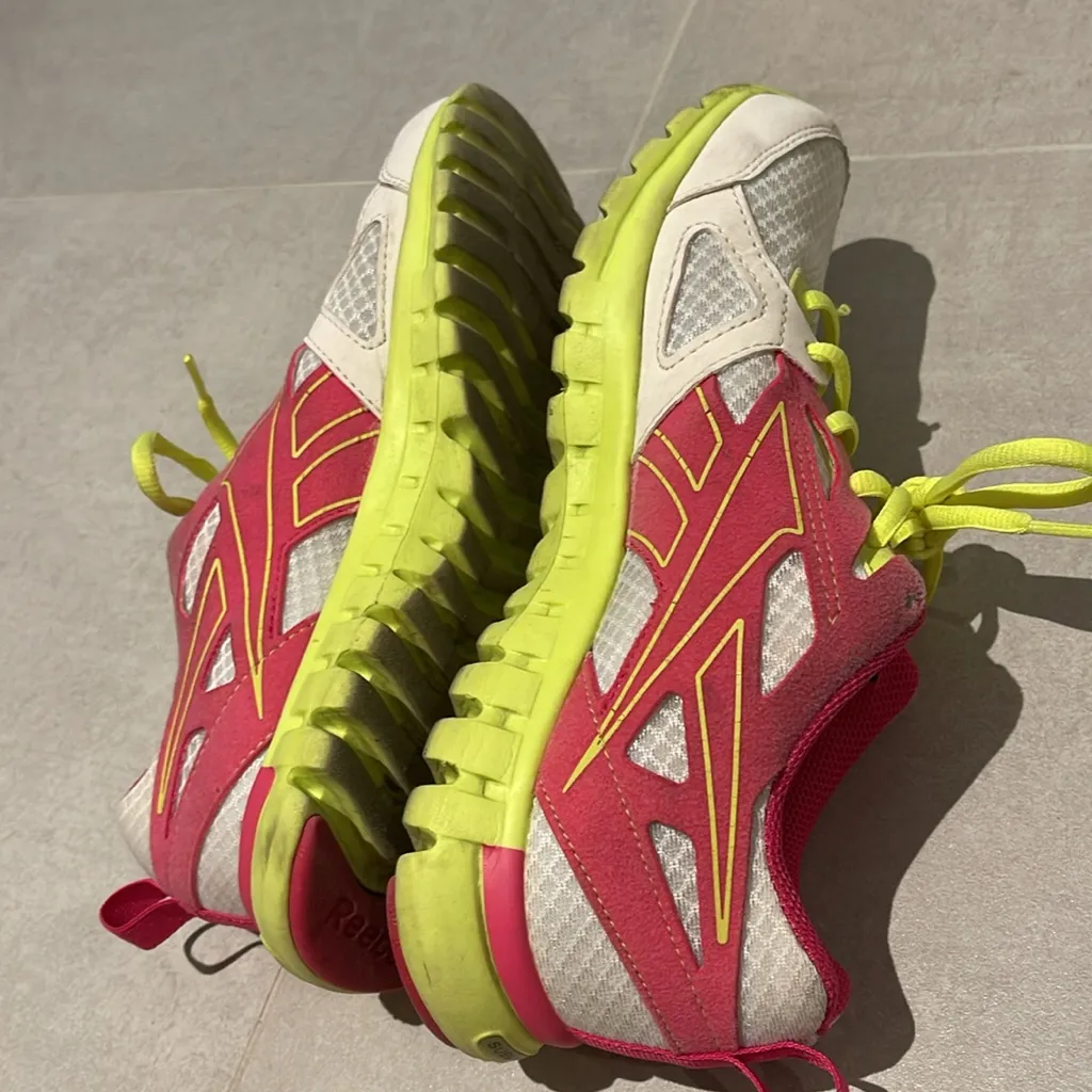 Reebok Sublite women pink neon yellow white size 6 sneakers shoes gym fitness - Image 9