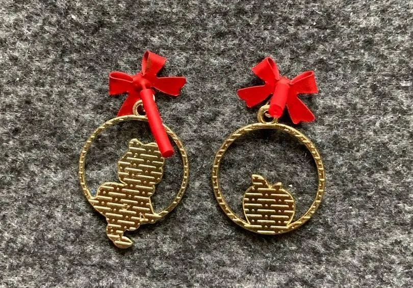 Snow White Princess Cute running princess fairy tale bow asymmetric Earrings new Red - Image 3