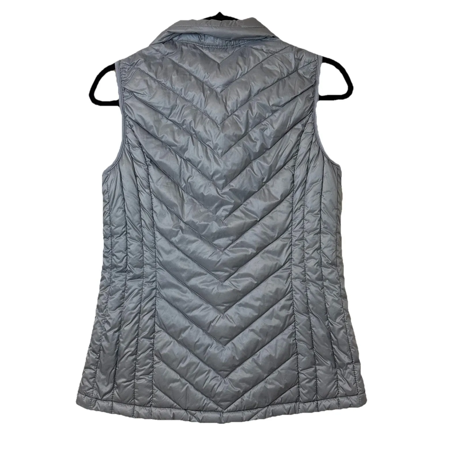 32 Degrees Vest Women's Gray/Silver Chevron Sleeveless Zip Down W/Bag Sz‎ Small - Image 2