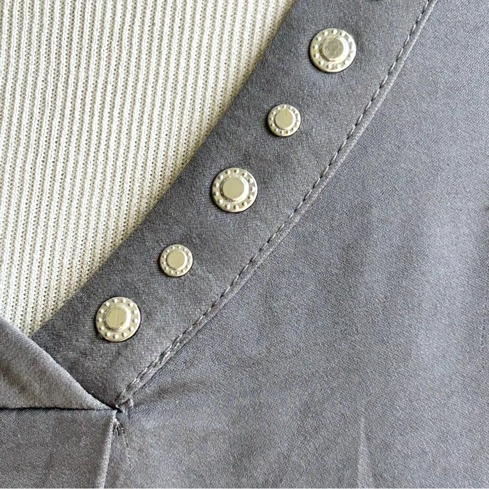 Carmen Gray Silver Stud VNeck Blouse NWT Small - Image 3