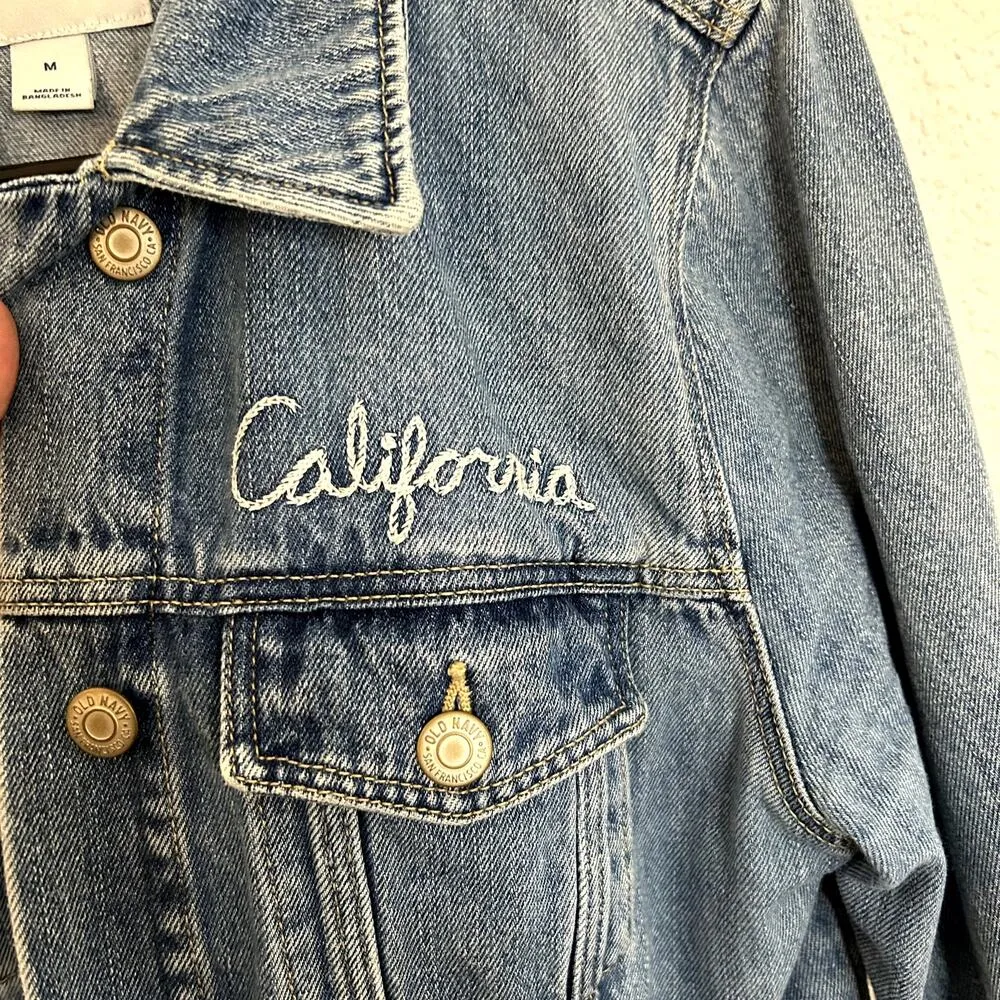 Old Navy Boyfriend Denim Jean Jacket Womens Size Medium California Embroidered - Image 4