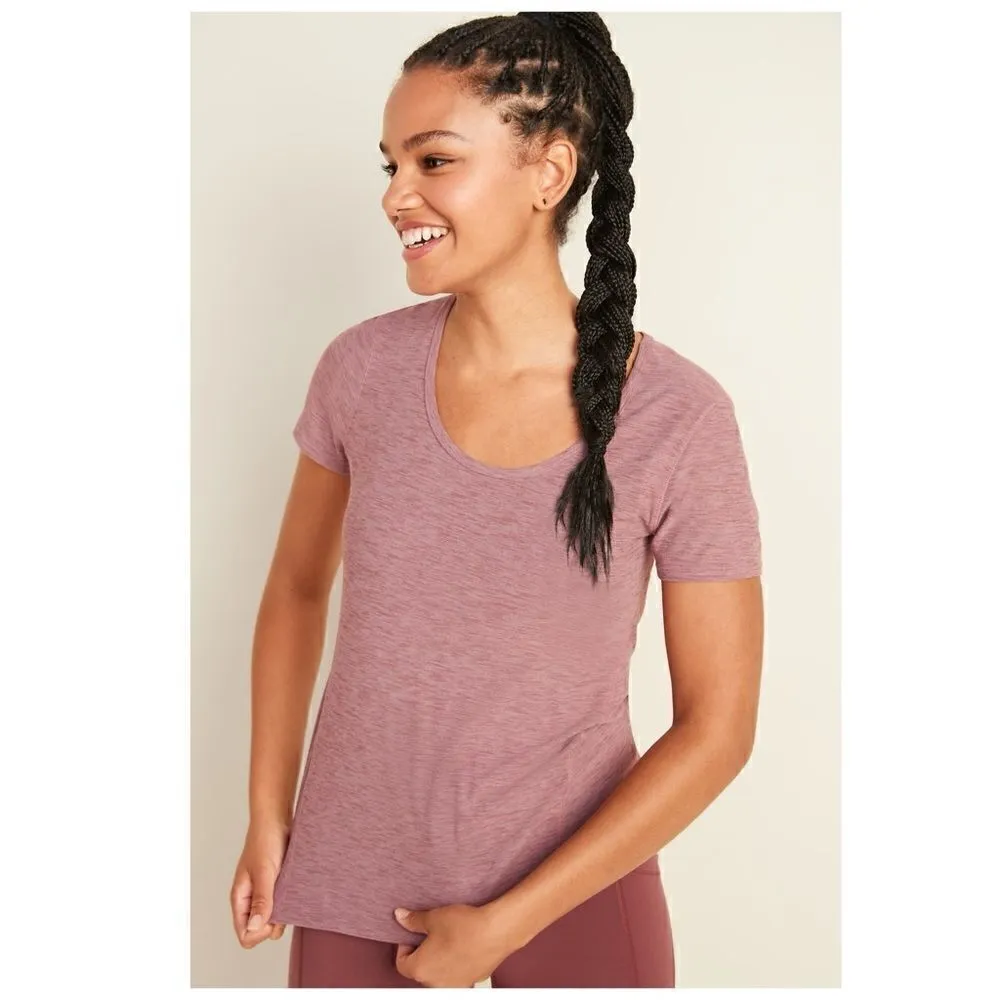 NWT Old Navy Breathe ON Keyhole-Back Performance Tee Sz M Tall - Image 3