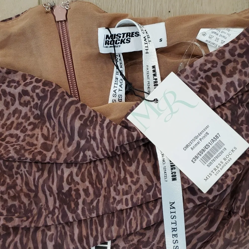 New Animal Print Ruched Mesh One Shoulder Crop Top - Image 5