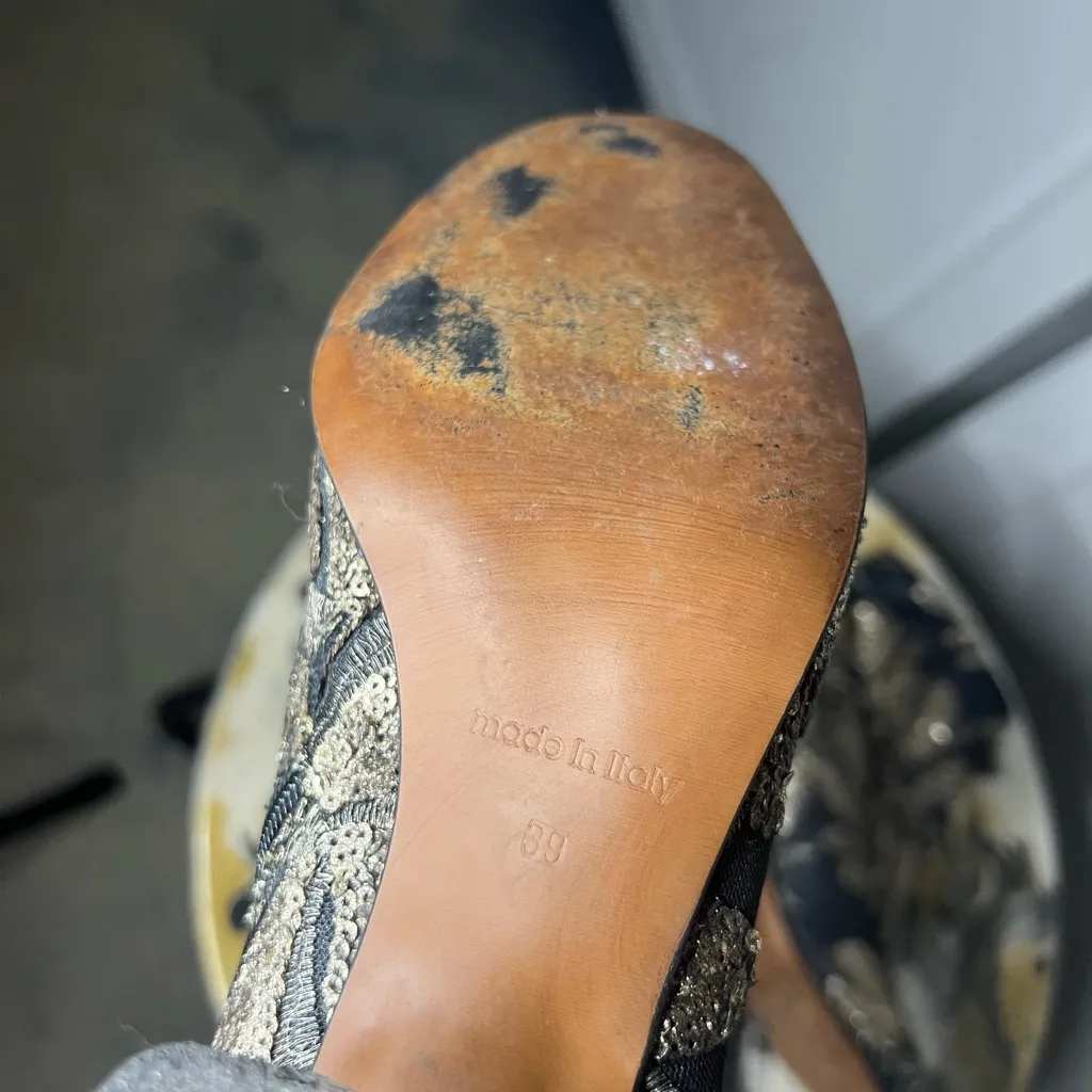 Tapestry Brocade Gold Sequin Leather Soled Boots Size 8.5 - Image 10