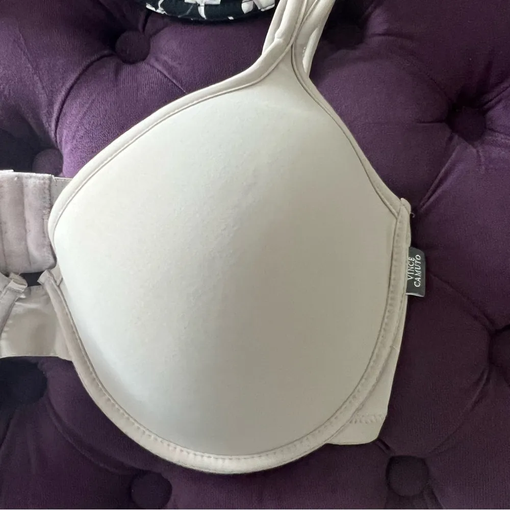 Vince Camuto 2-Pack Full Figure T-Shirt Bra with Comfort Straps, Size 42D NWT - Image 3