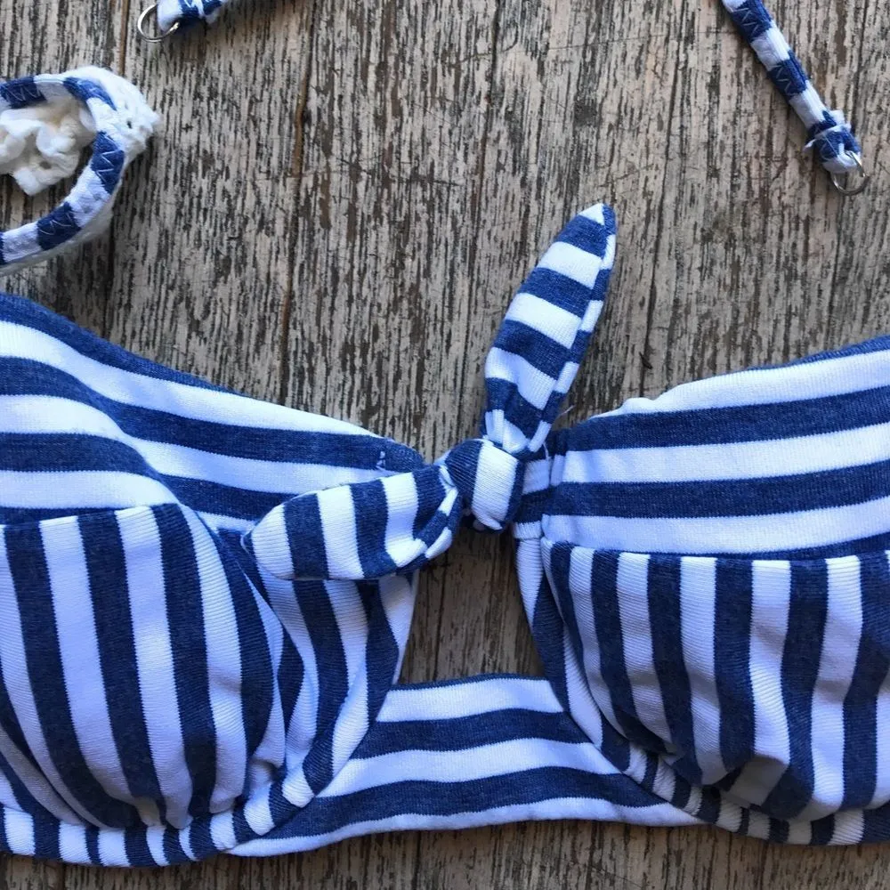 Isabella Rose Bikini Top Size L - Image 3