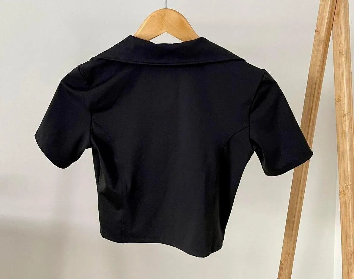 Move Collared Cropped Active Top in Black - S - Image 3