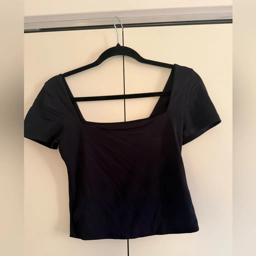 Aritzia babaton contour square neck - Image 4