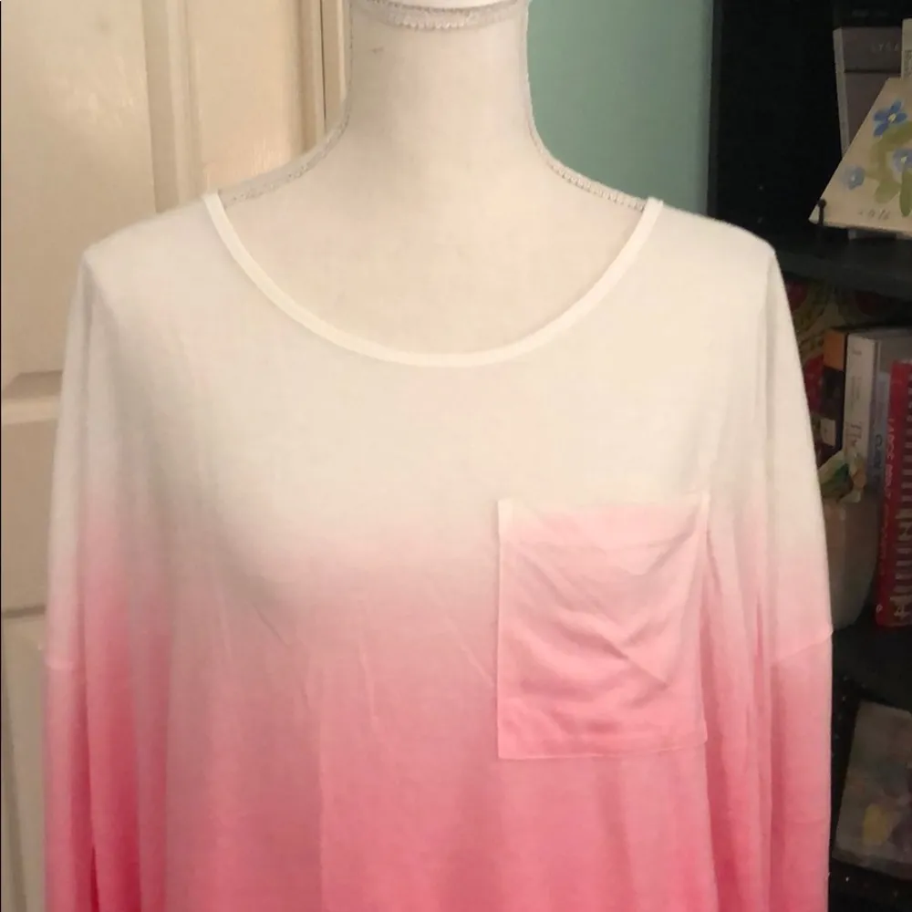 🎀HOST PICK🎀 Tickled Teal NWOT oversize pocketed ombré blouse - Image 3