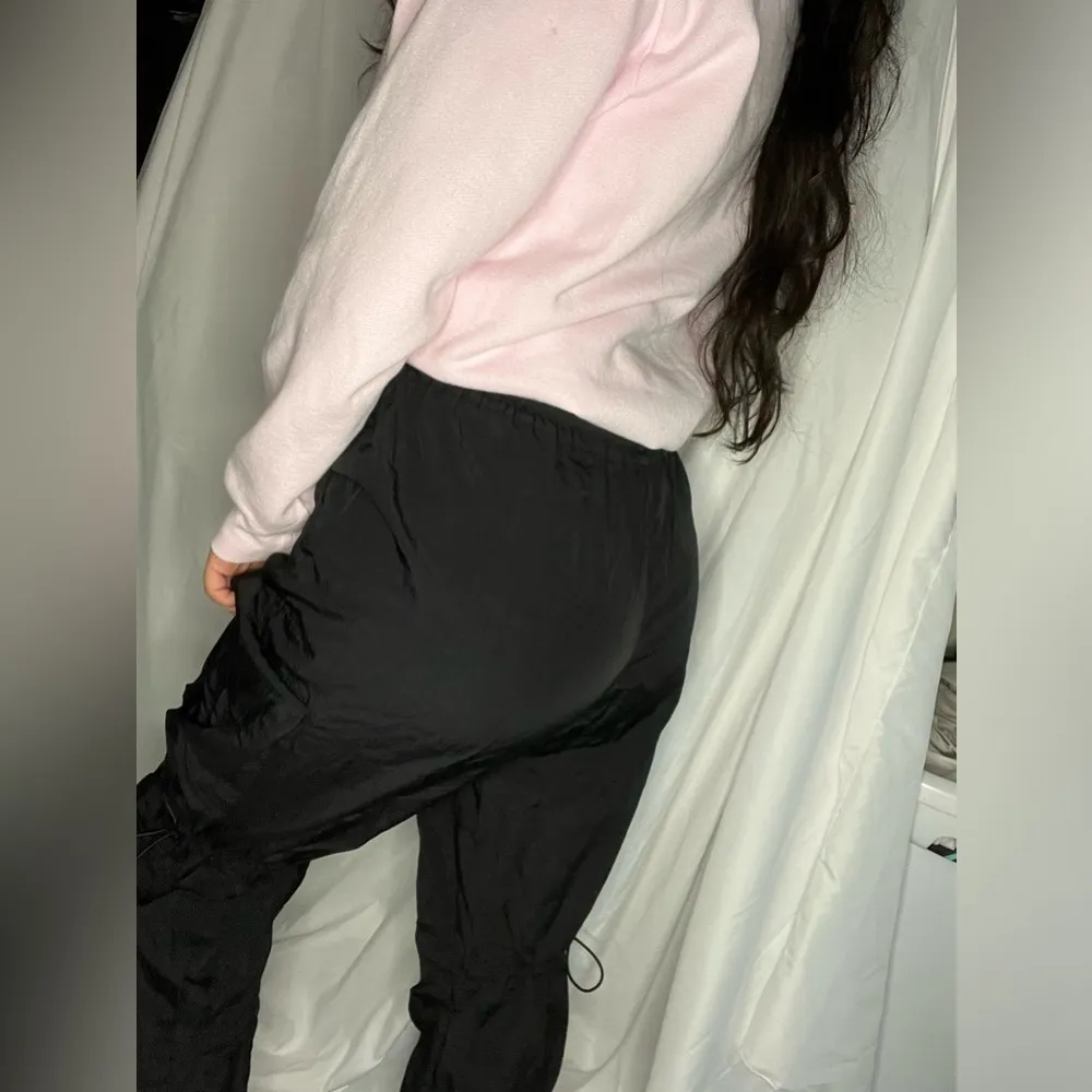 Like New The Chloe Nylon parachute pants by Garage size small in black, sold out - Image 9