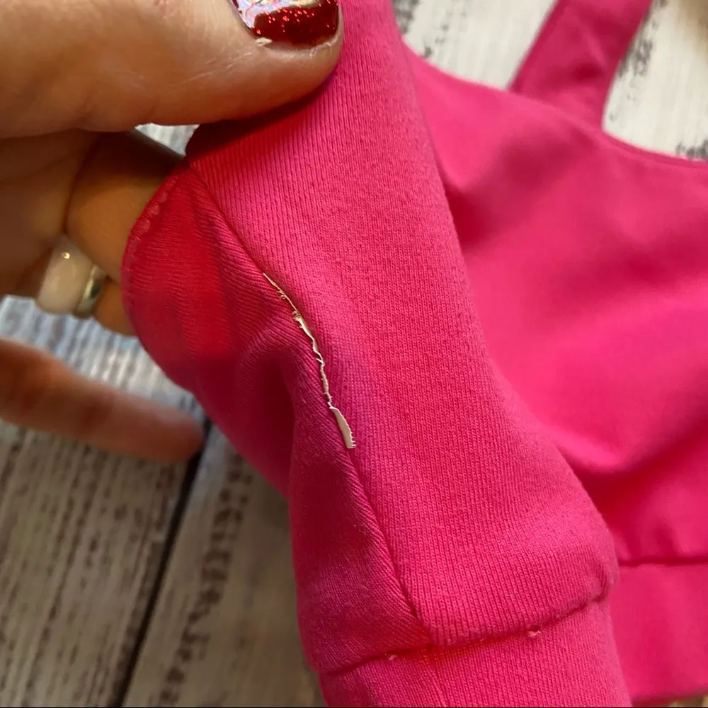 Fabletics  Camo For The Cure Reversible Sports Bra. Size XSmall. - Image 7