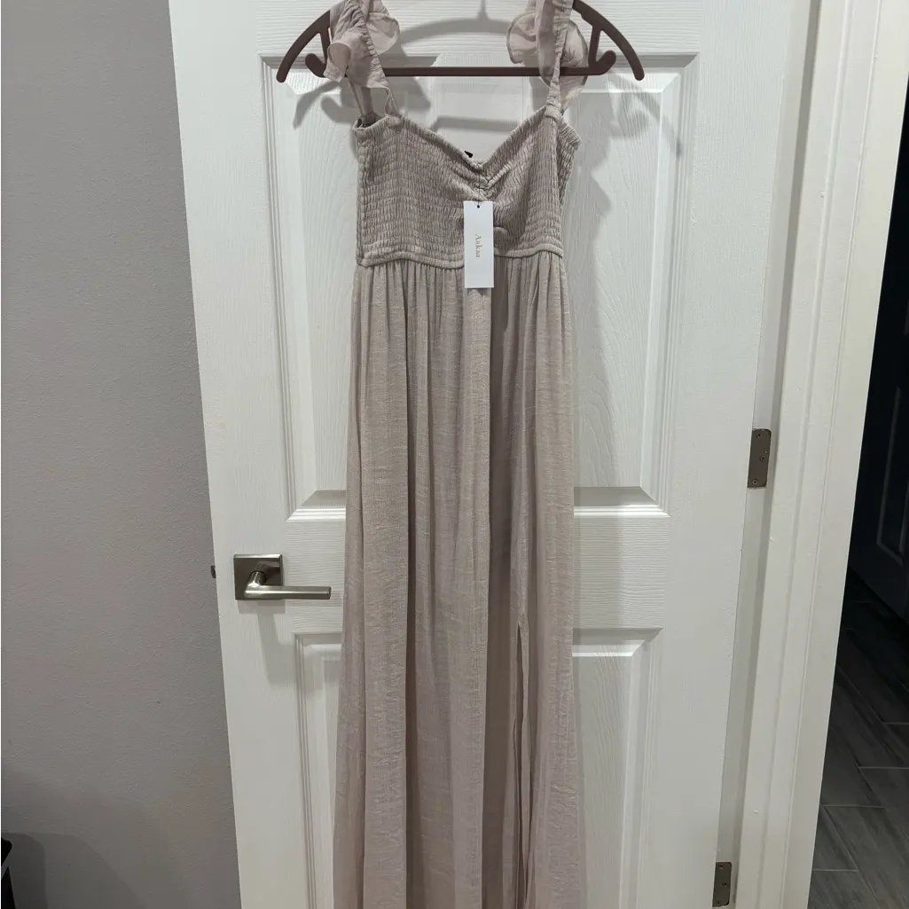 Vici‎ ( Aakaa)  Beige Maxi Dress size Small NWT - Image 4