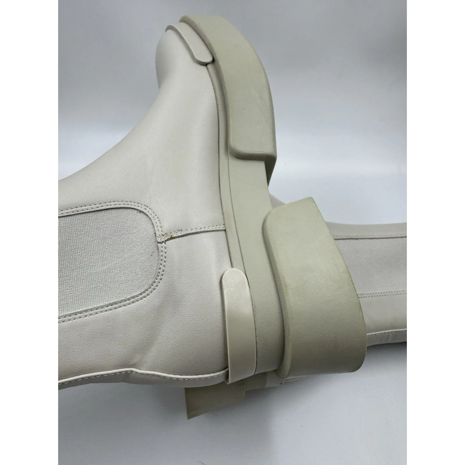 Charles & Keith Platform Chunky Chelsea Gray-White Boots Size 37/ 7 US - Image 16