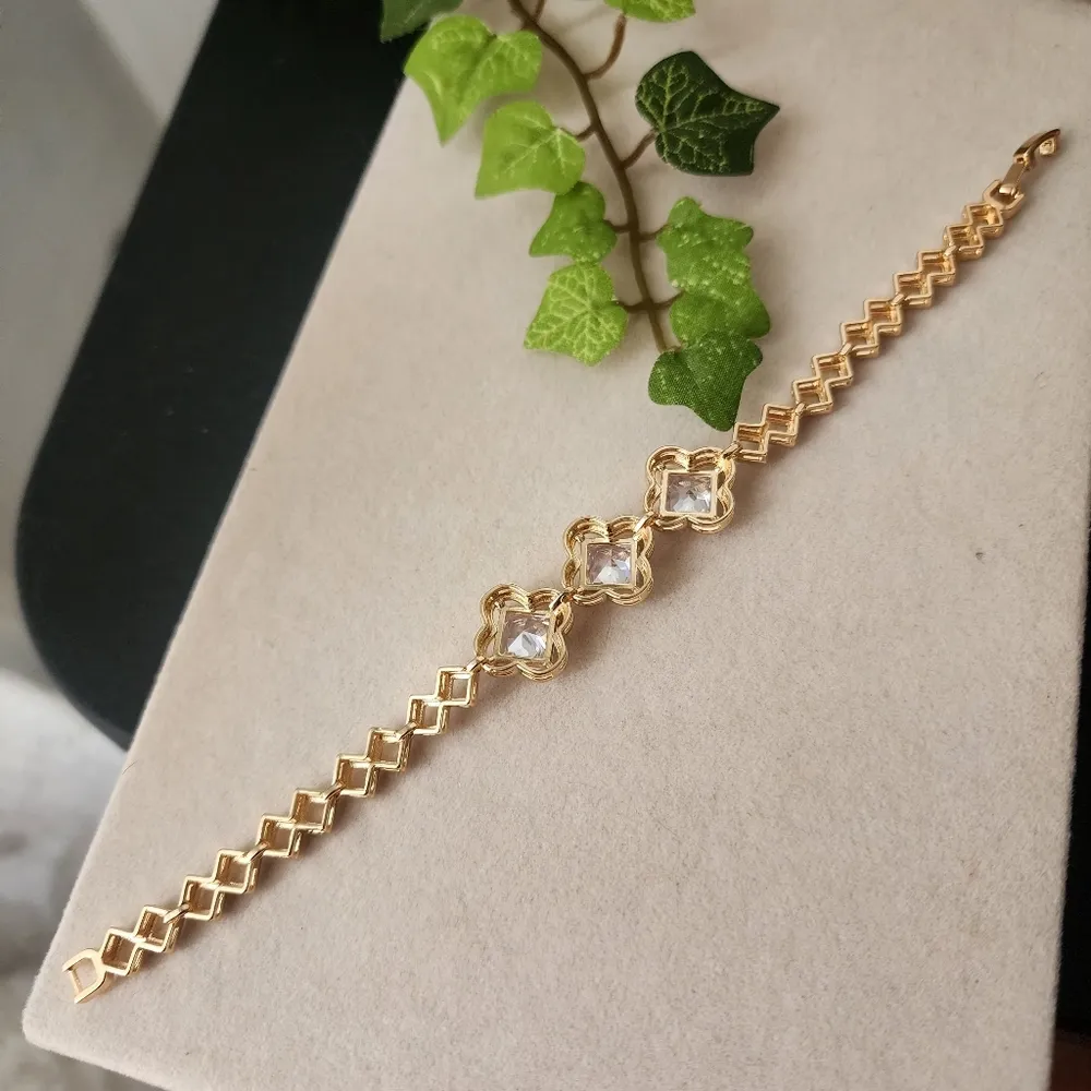 Gold Filled Bracelet Quatrefoil Clover Flower with Cubic Zirconia Crystal Stones - Image 6