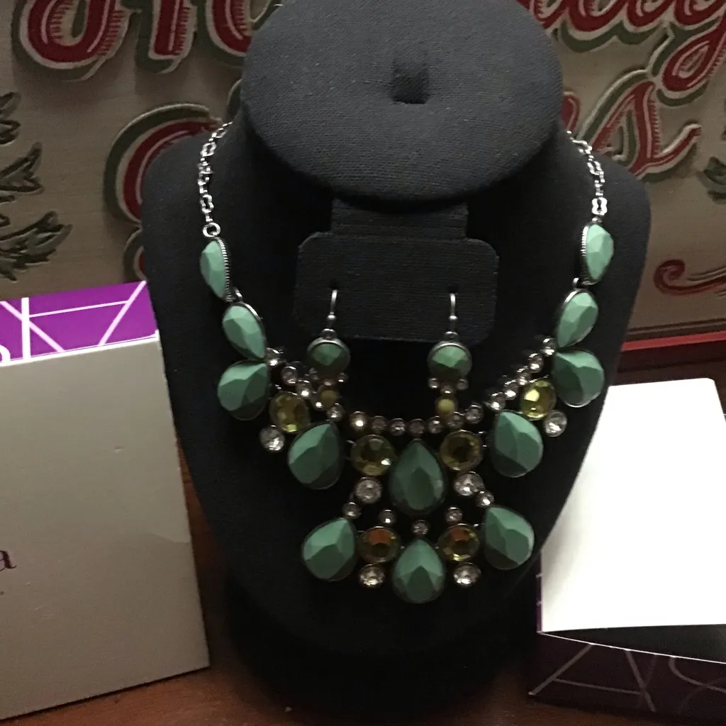 Lia Sophia "Melodious" Statement Necklace & Matching Earrings Retired NEW - Image 7