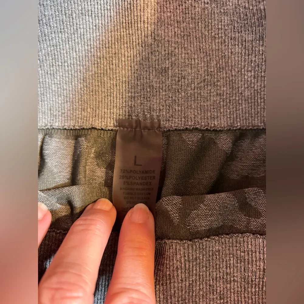 Gray Camo High - Image 2