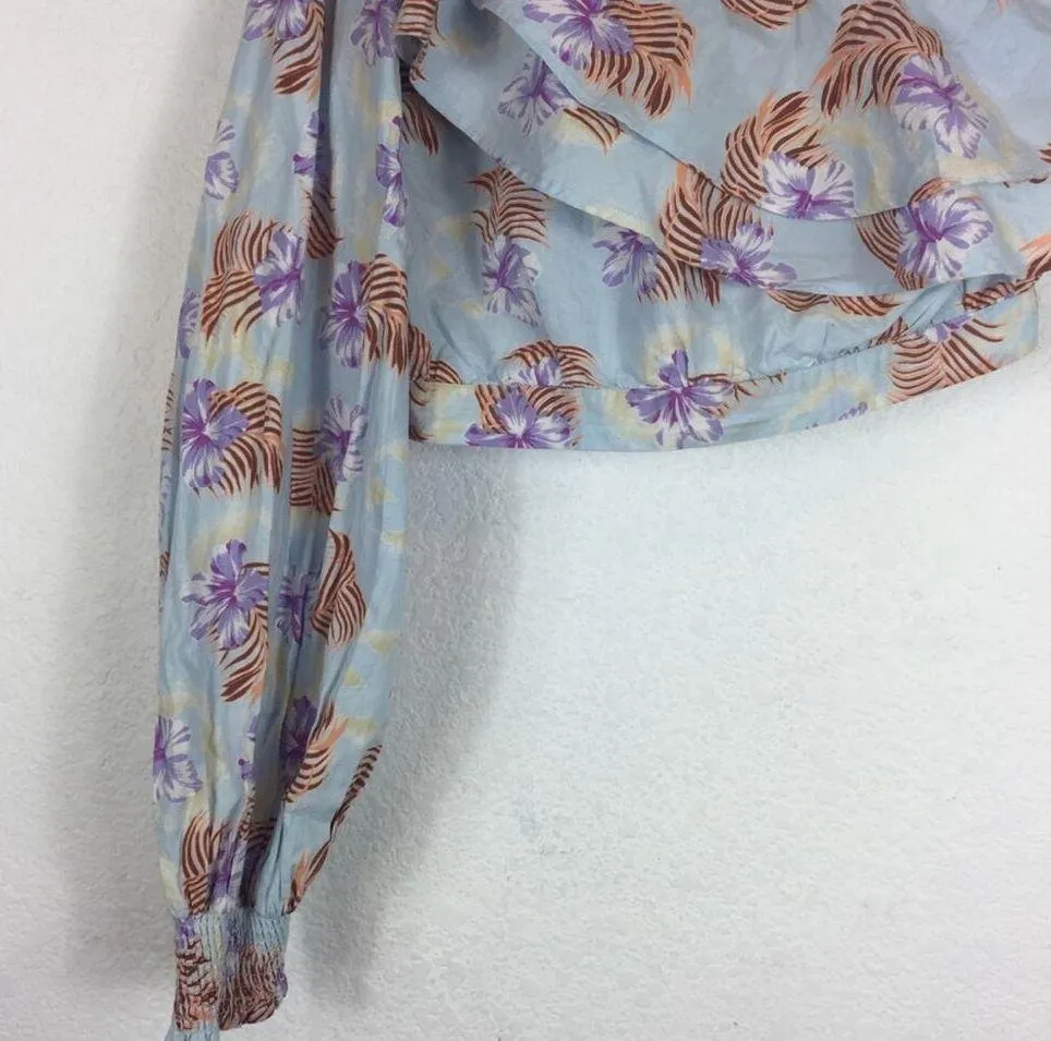 Urban Outfitters Kate One Sleeve Crop Top Large Blue Floral Ruffle - Image 5