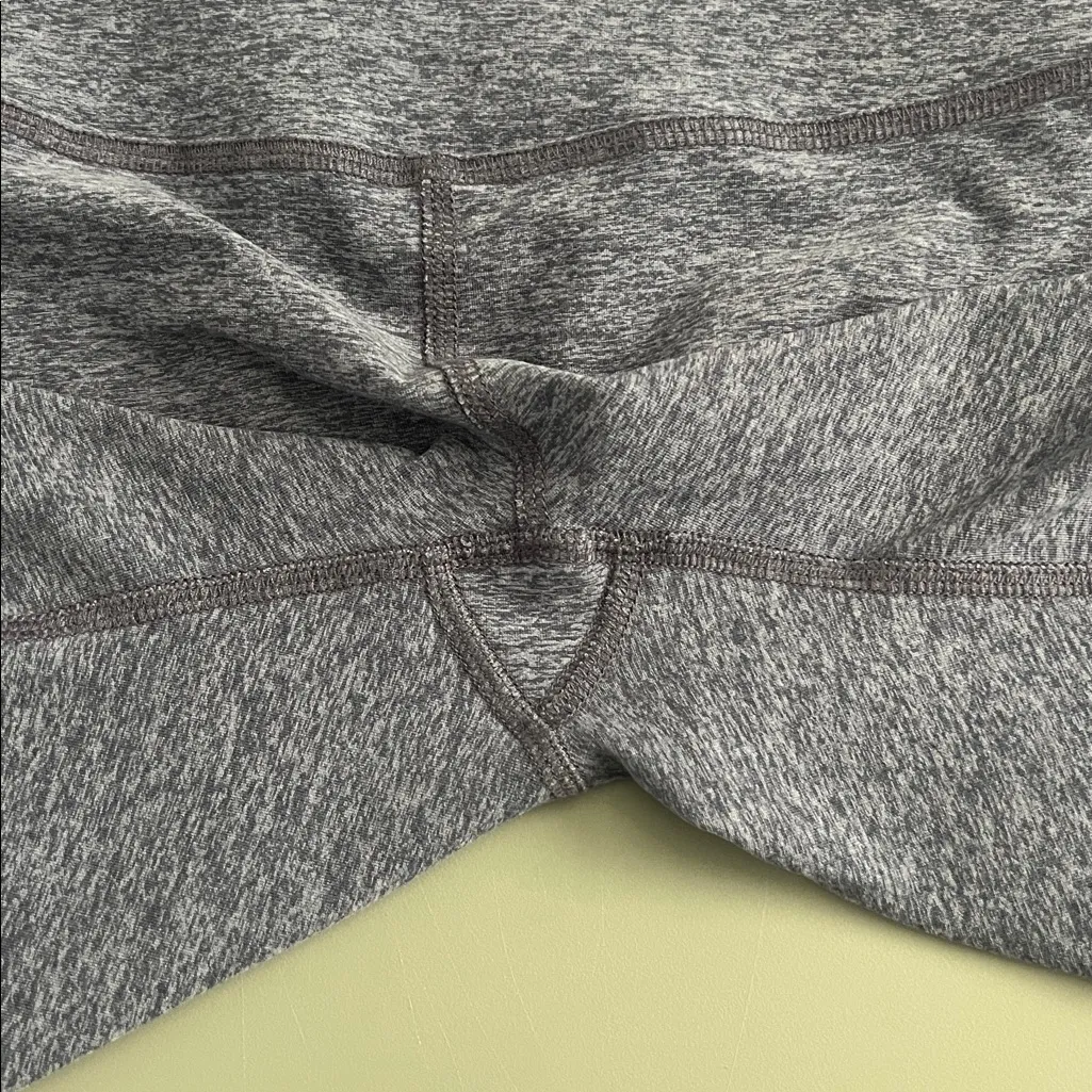 Beyond Yoga Spacedye Biker Shorts Heathered Purple Size XS - Image 6