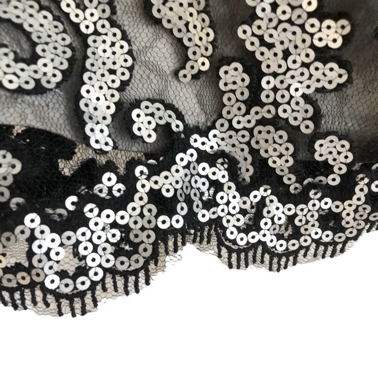 NWT Tashida Shoji Silver Sequin Black Lace Cocktail Dress Size 8 Wedding Event - Image 5