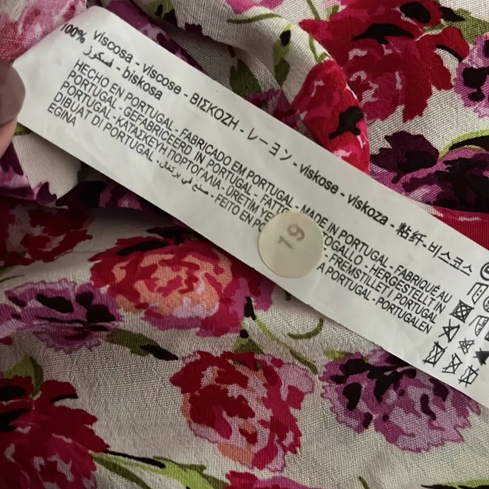 Zara wrap floral skirt size xsmall - Image 4