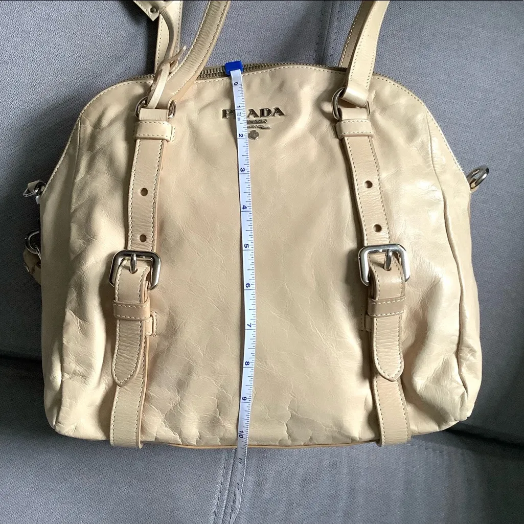 NICE 🧡LOVELY❤️PRADA💛 leather bag - Image 7