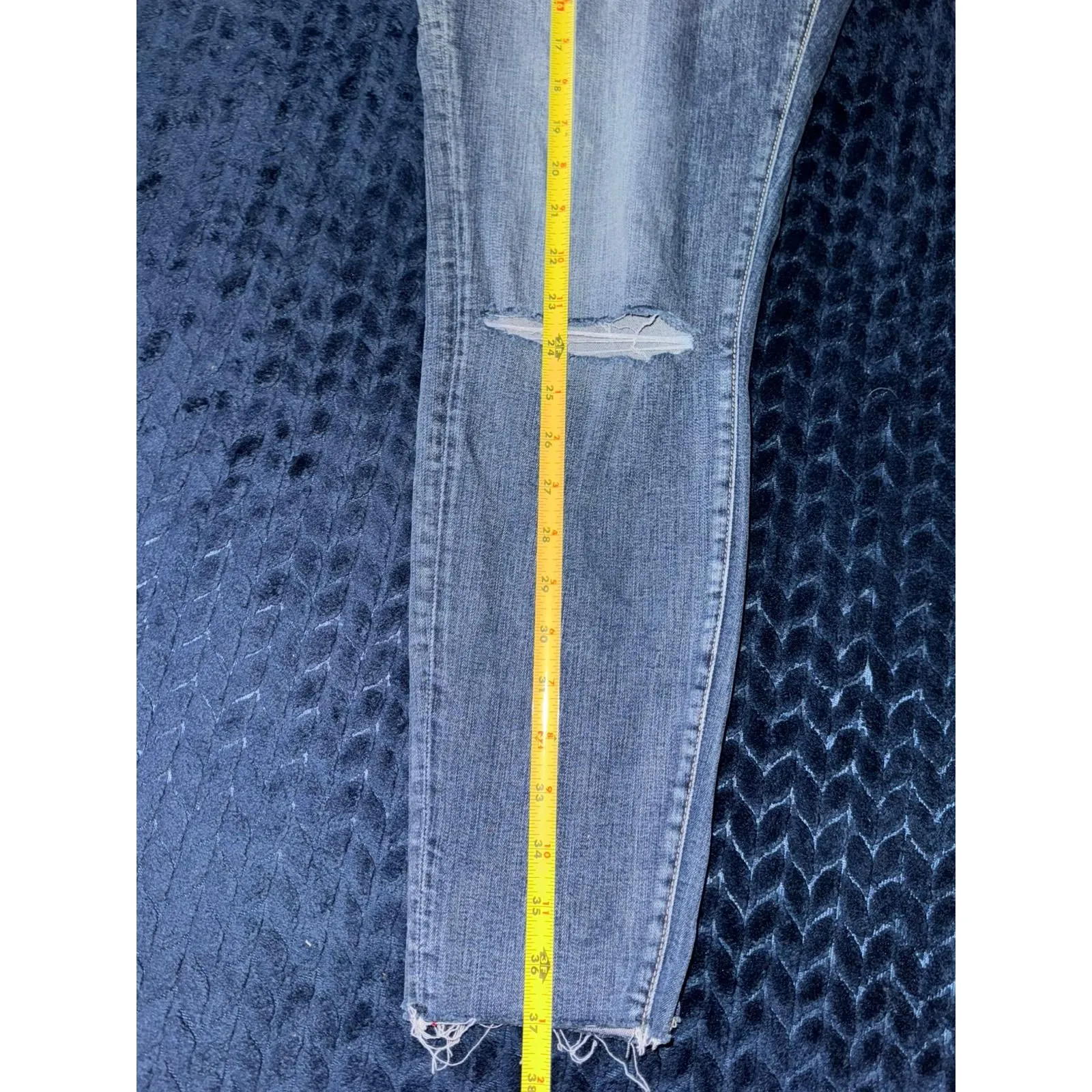 Silver Jeans Co. Robson Distressed High Rise Skinny Jeans Sz 14 - Image 11