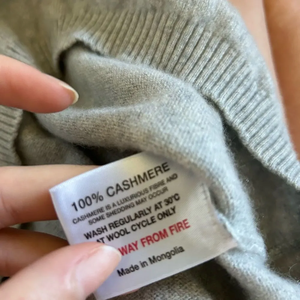 Kathy Ireland 100% Cashmere Grey Scoopneck Sweater Size Small Chic Staple Career - Image 8