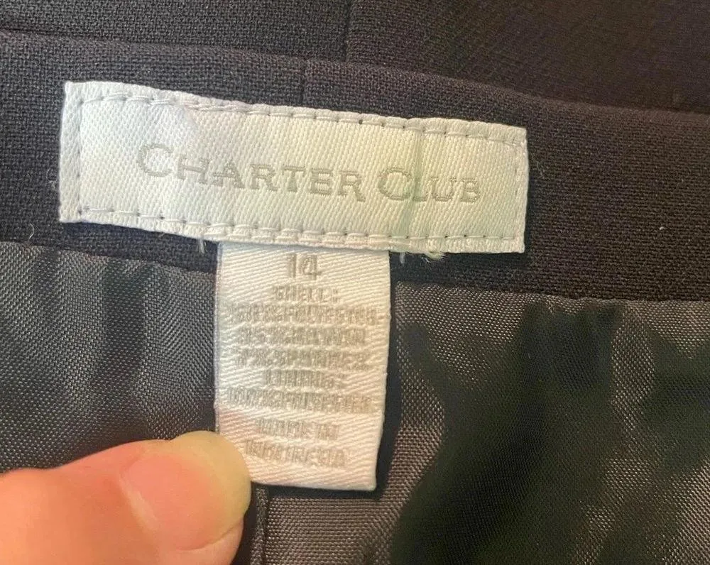 black lined shirt size 14 - Image 4