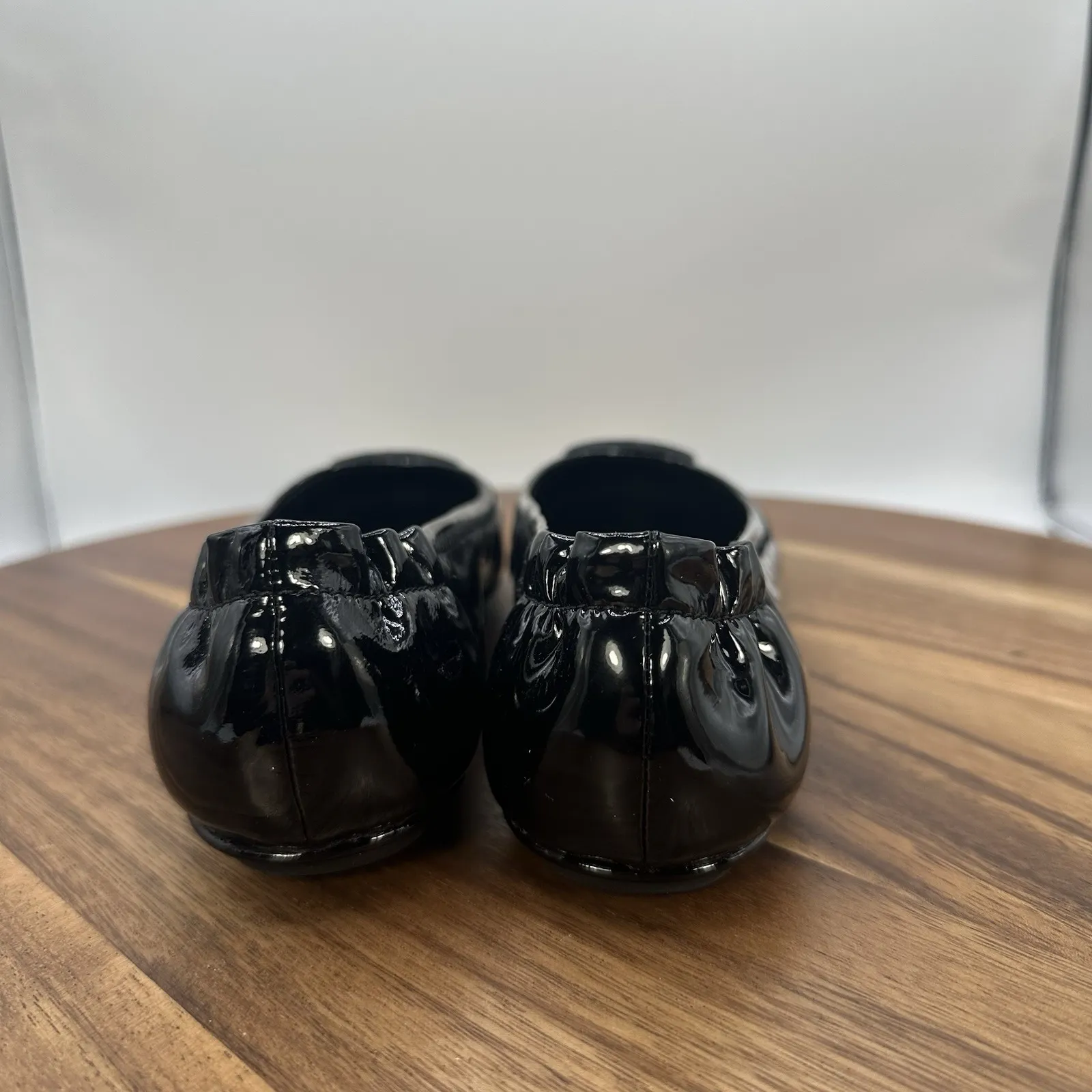 NIB Tory Burch Minnie Travel Ballet‎ Flats Black Patent Leather Logo Women's 6M - Image 2