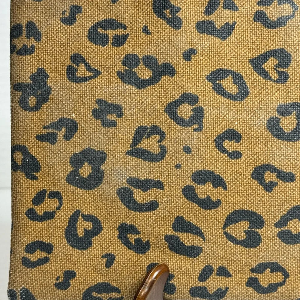 Canvas Pouch Leopard Print Zip Clutch - Image 3