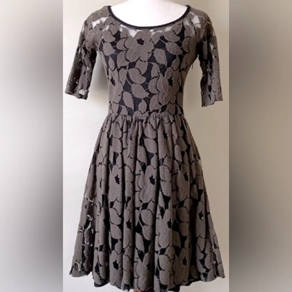 Weston Wear Anthropologie Black and Brown Floral Dress - Image 7