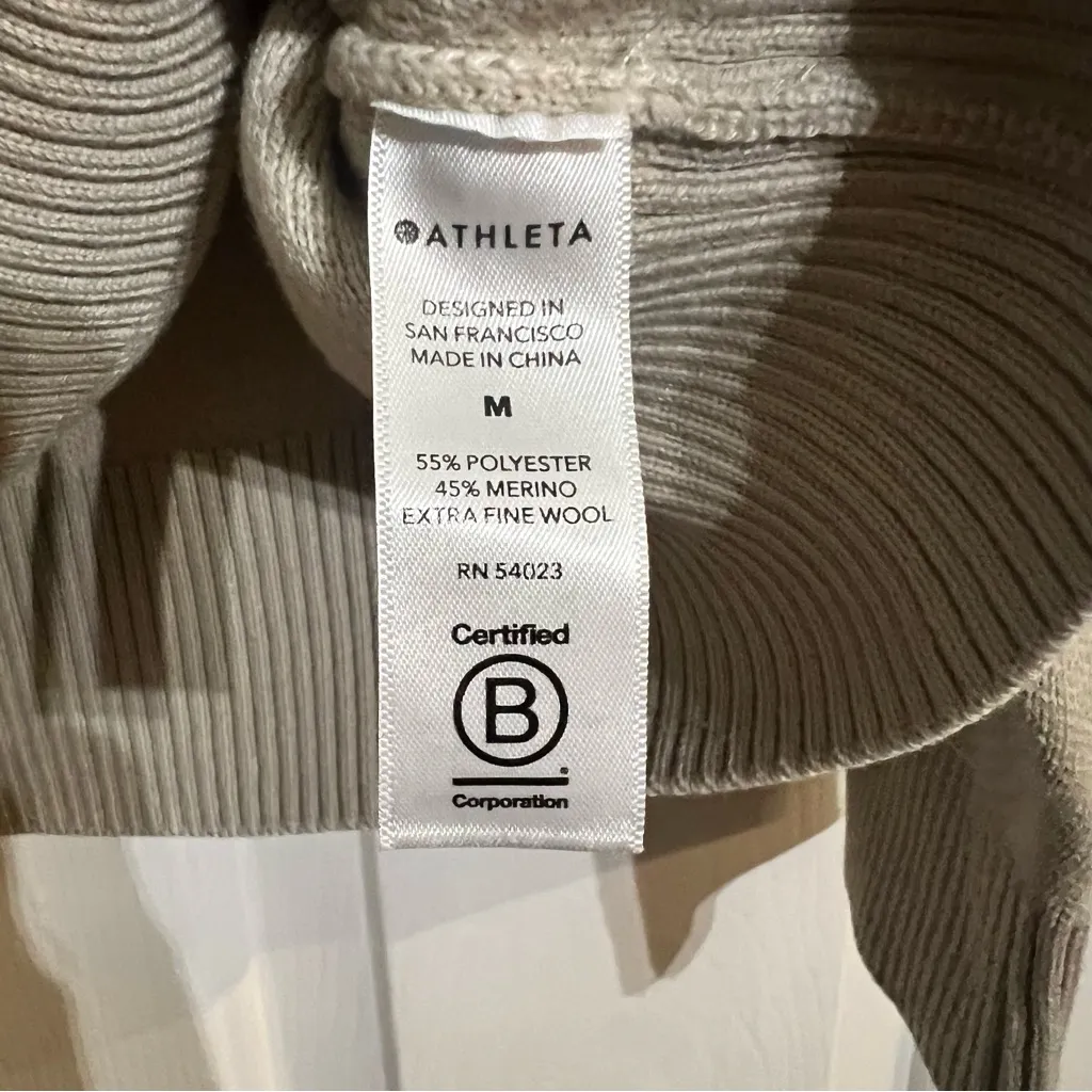 Athleta Womens Sweater Cream Tan Camo Jacquard Textured Crew Pullover Medium - Image 6