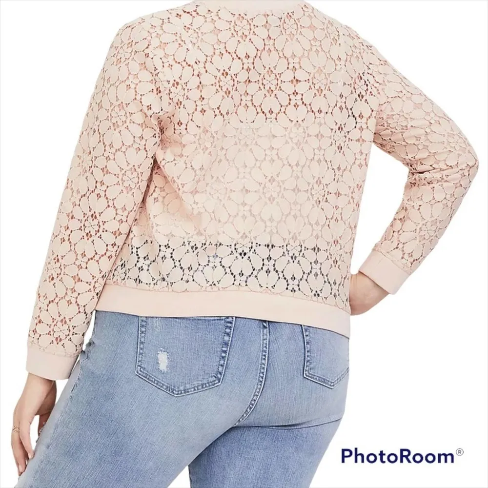 Torrid size 3 womens Bomber Jacket Coat Pink Floral Lace Cotton Blend Womens - Image 2