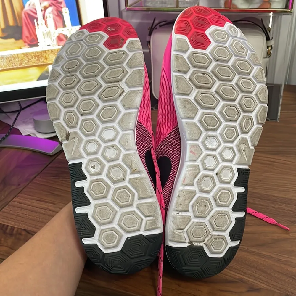 💙💖 Nike Flex Experience RN 5 Pink Tennis Shoes - Image 4
