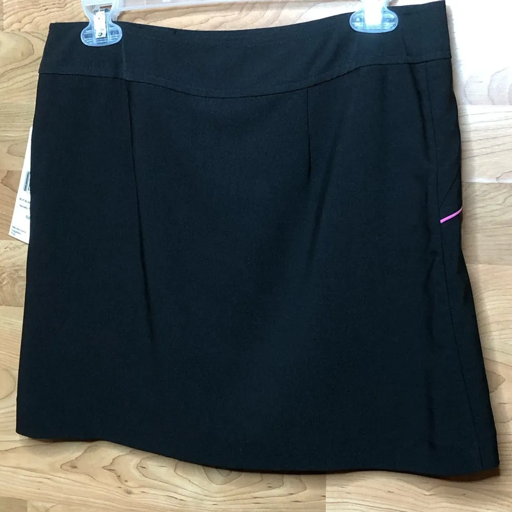 - Star City SZ 9 Black Skirt w/Pink Piping Side Zip - Image 2