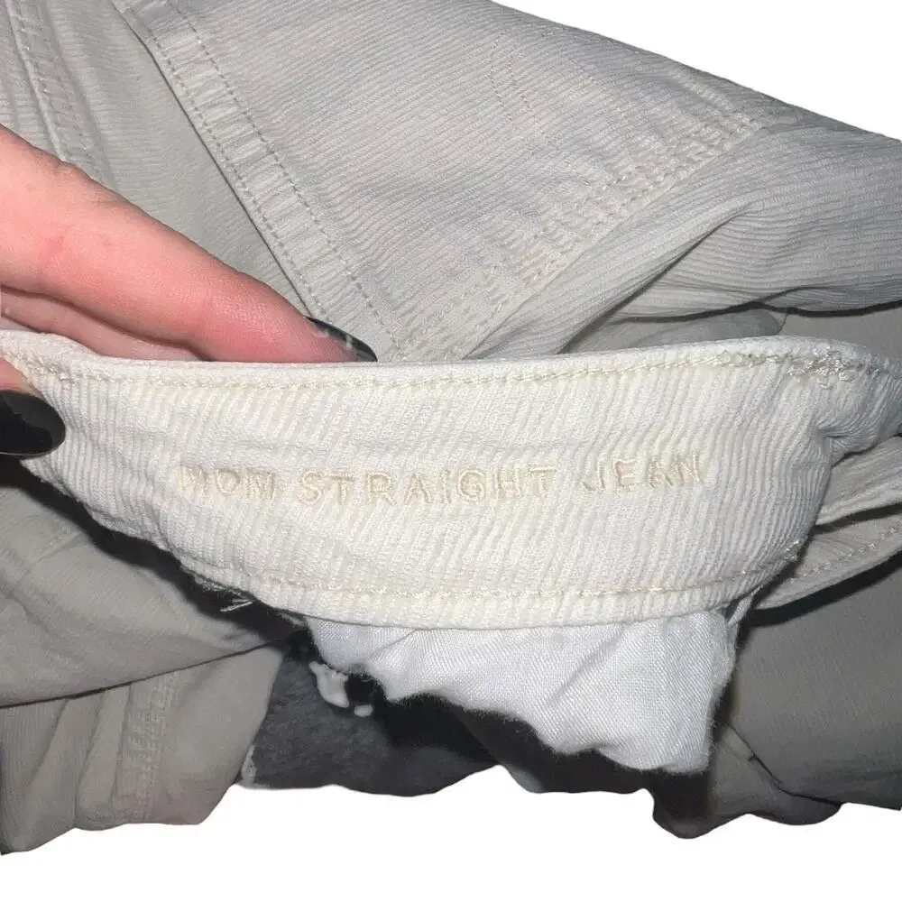 American Eagle Women's Cream/Ivory High Rise Mom Straight‎ Jeans Size 10 - Image 3