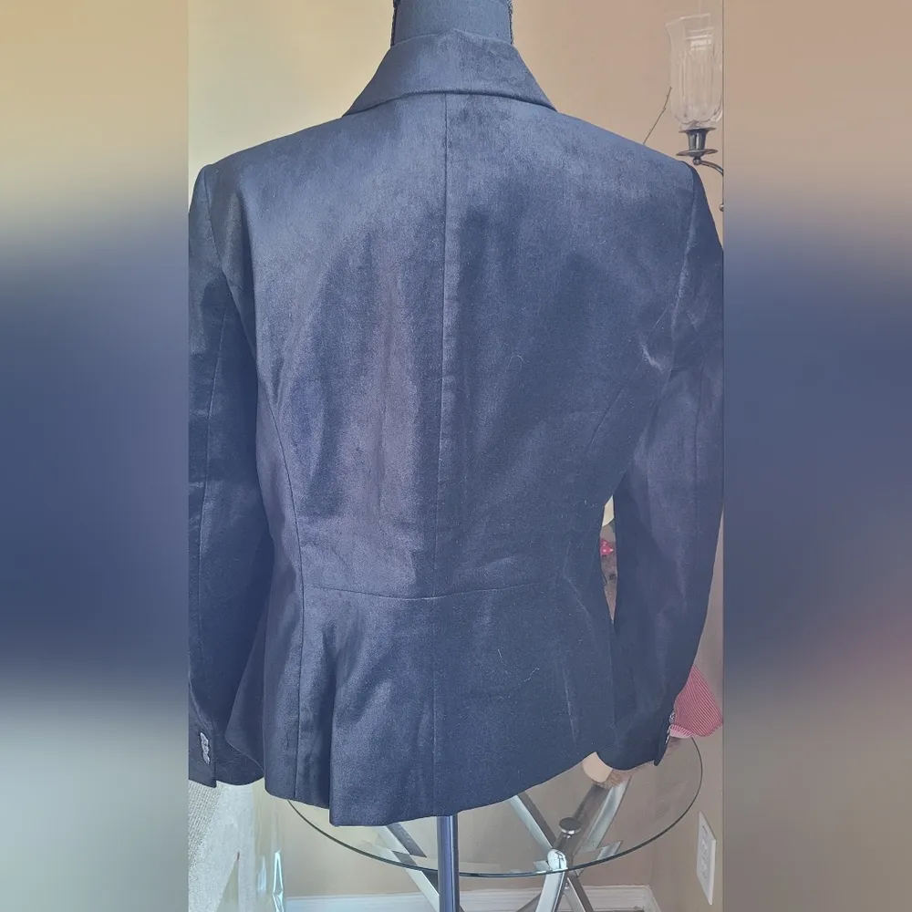White house black market velvet blazer - Image 4