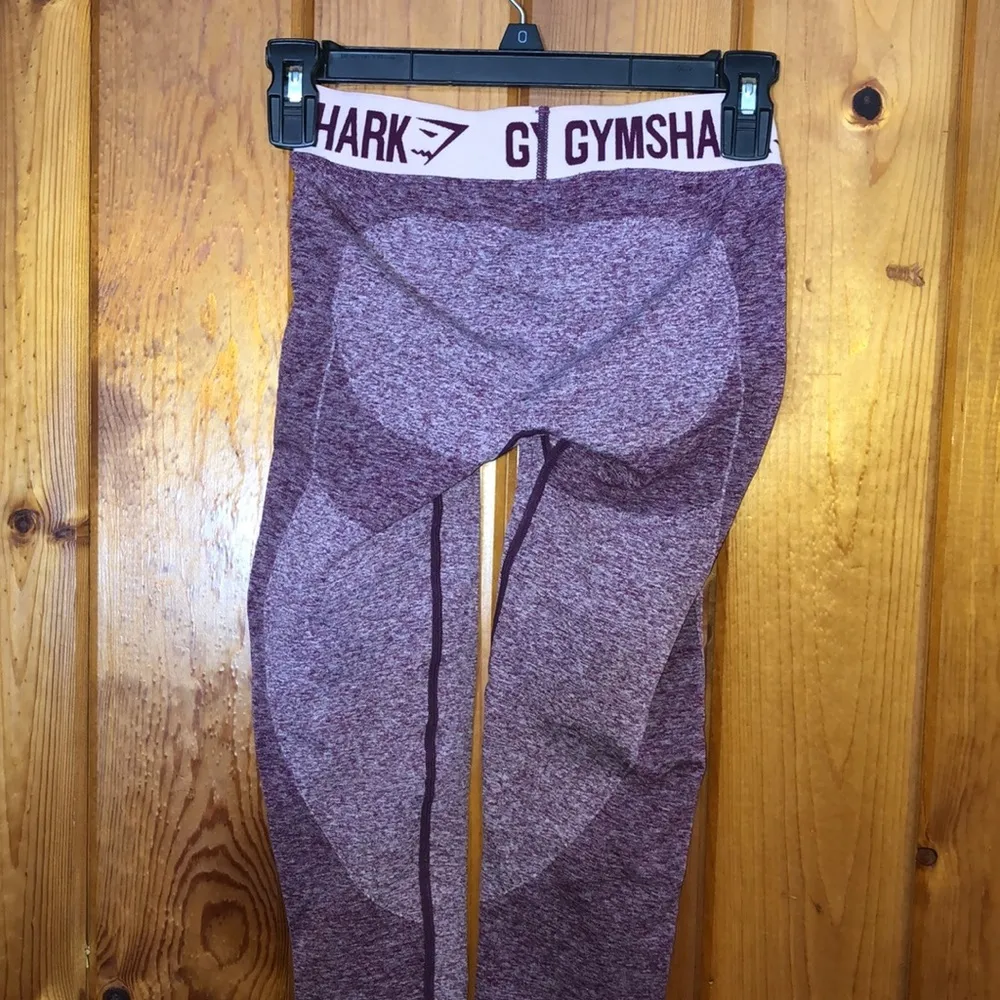 Gym Shark purple leggings Gymshark Spellout Waistband Leggings flex leggings​ - Image 4