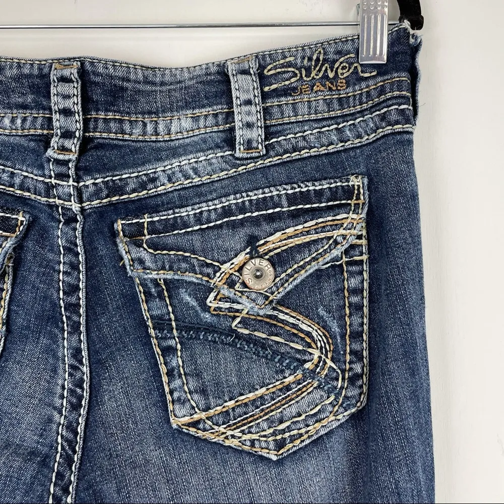 Silver Jeans Suki Surplus Bootcut Jeans Embroidered Stitching - Image 5