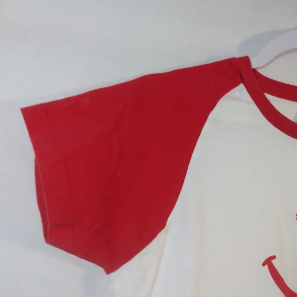 Sydney White Red Sonrie Cada Ria Short Sleeve Crew Neck Size Small - Image 4