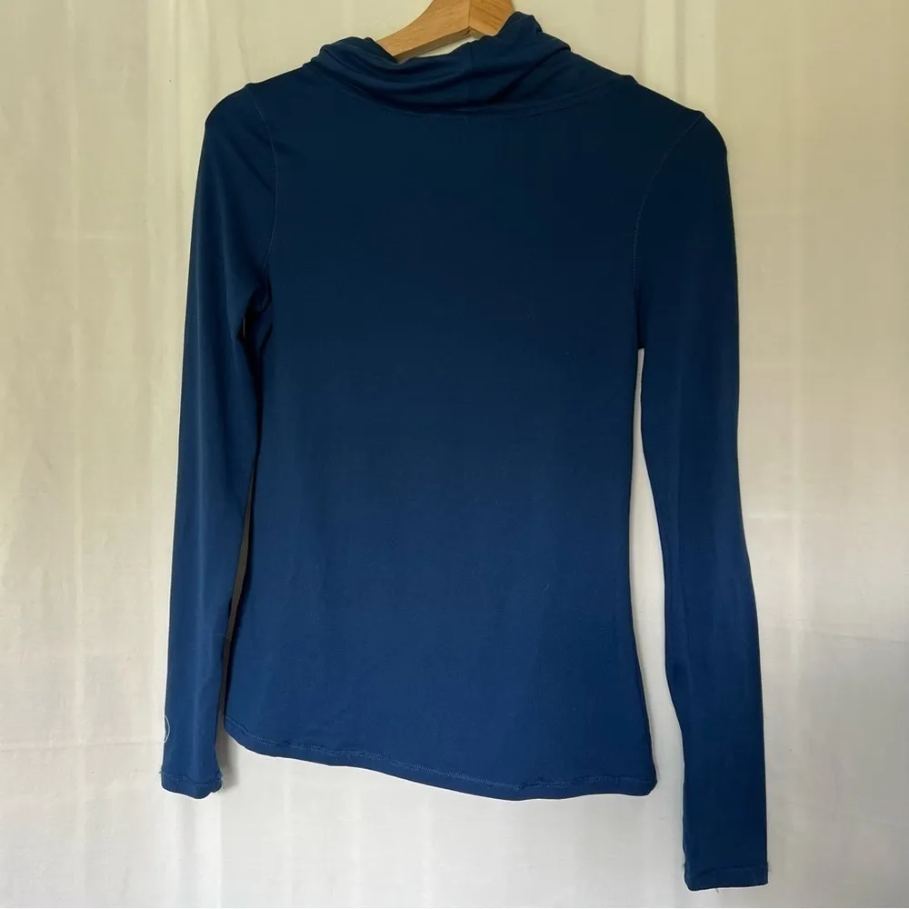 Reel Legends funnel neck long sleeve shirt size xs dusty dark blue - Image 3