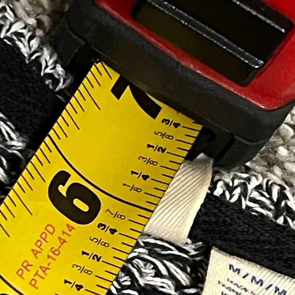 Roxy Heather Gray Knit Sleeve Crochet Long Sleeve V Neck Sweater M Junior’s - Image 11