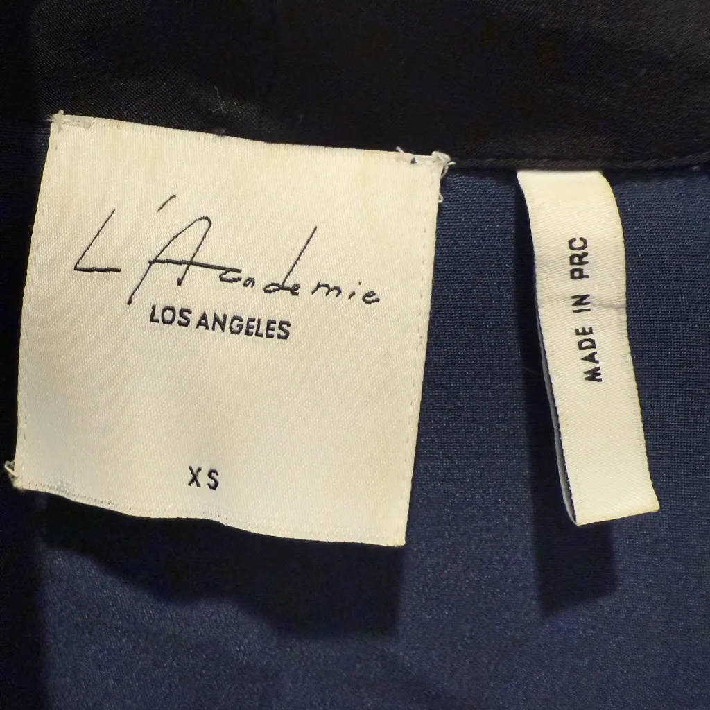 L’ACADEMIE‎ The Lara Silk Robe in Navy Embroidered size XS - Image 8